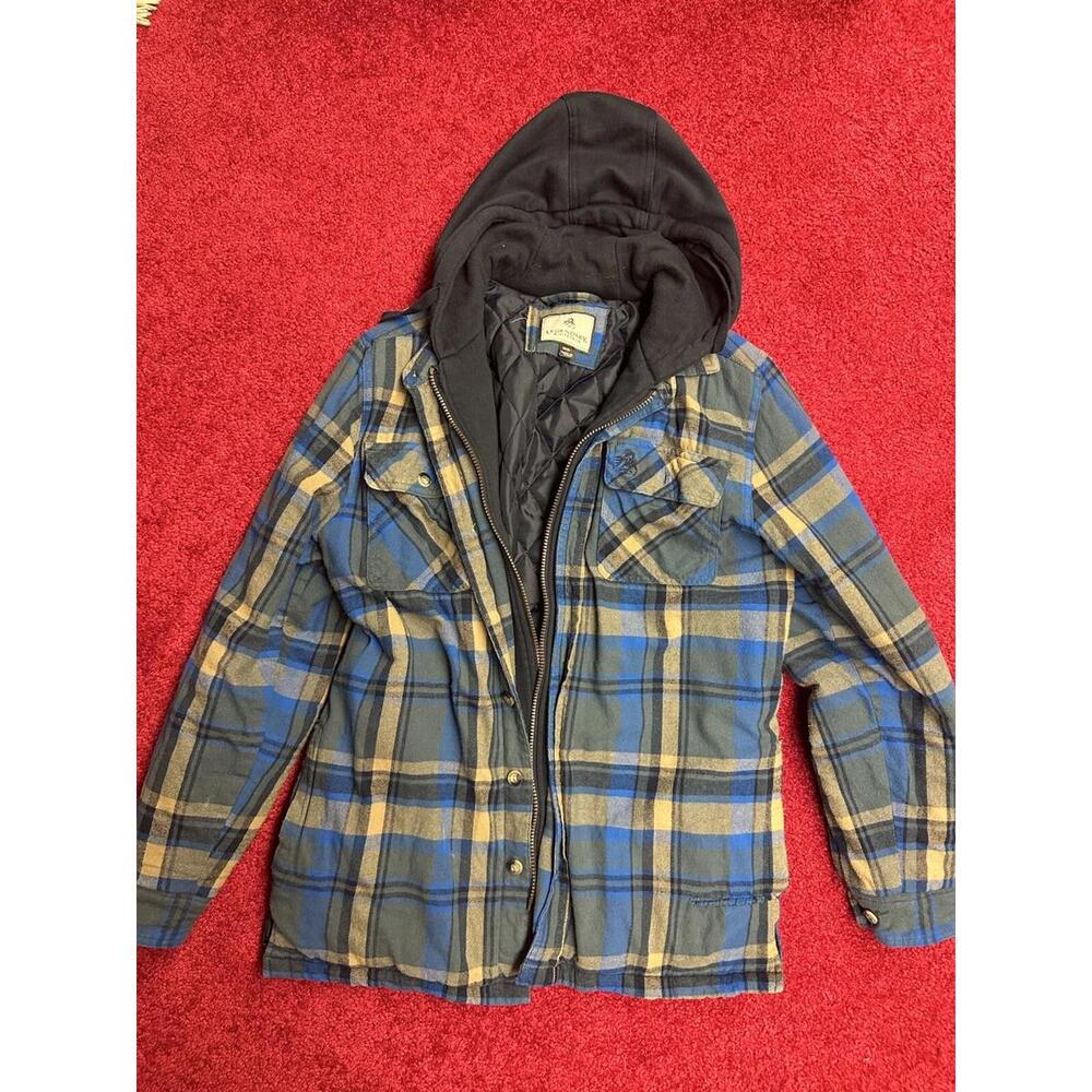 Legendary whitetails separate Pocketed, Hooded Jacket, Men’s Size Medium